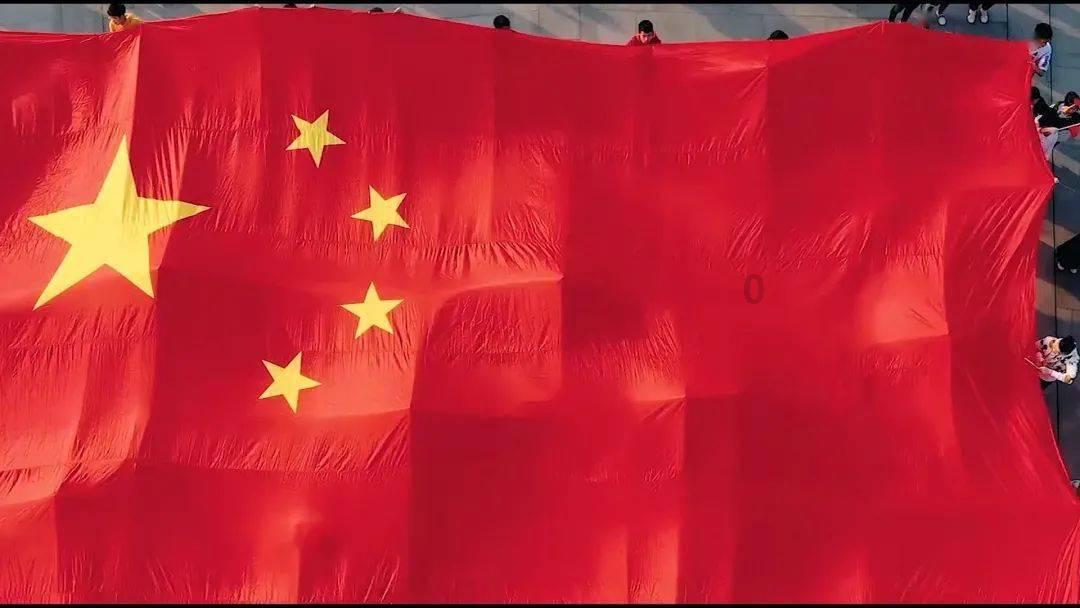 三亚一流动摊贩买水果三斤变二斤监管部门启动行政处罚程序